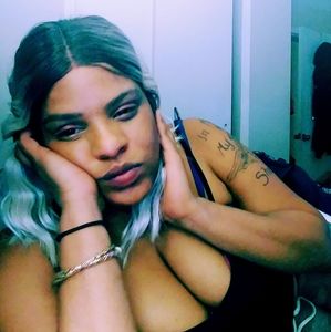 Meet your Posher, Aileen